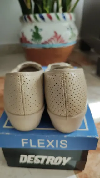 Zapatos confort Dr. Cutillas beige 35/36