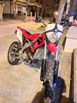 Derbi DRD Pro Enduro Roja y Blanca
