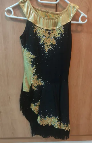 Maillot patinaje artístico. 79€ cada uno.