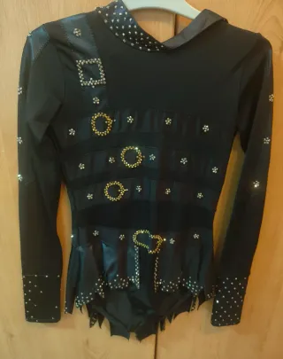 Maillot patinaje artístico. 79€ cada uno.