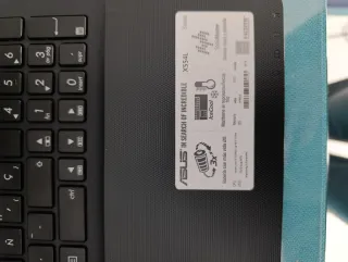 Ordenador Portátil ASUS Negro/Plateado