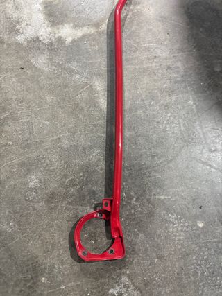 Barra de torretas Audi S3 8L roja