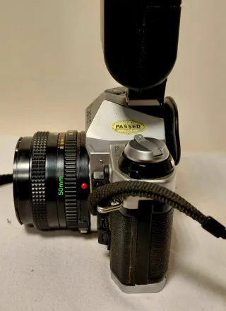 Rara fotocamera Canon AE-1 Program