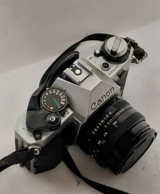 Rara fotocamera Canon AE-1 Program