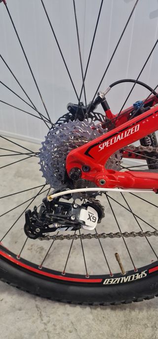 Bicicleta Specialized 26' Roja y Negra