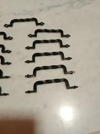 Lote 16 tiradores forja