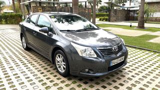 Toyota Avensis 2.0 D4D de 2011 con 120.000km