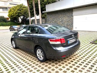 Toyota Avensis 2.0 D4D de 2011 con 120.000km
