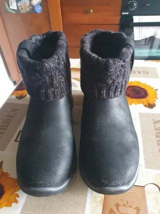 Stivaletti Skechers n. 38