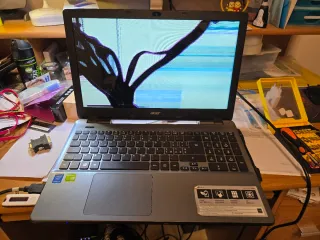 Acer Aspire E5 -571G-340W Notebook