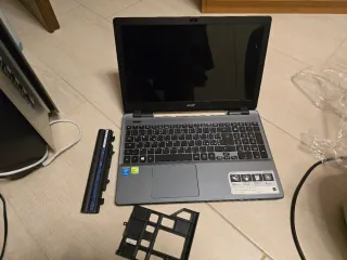 Acer Aspire E5 -571G-340W Notebook