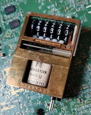 NOS Antiguo contador alemán munición rifle blaster