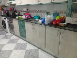 Muebles de Cocina Beige y Verde