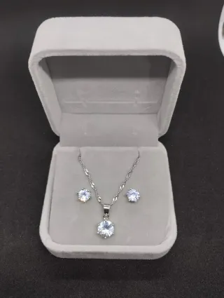 Conjunto Plata: Collar, Pendientes y Anillo