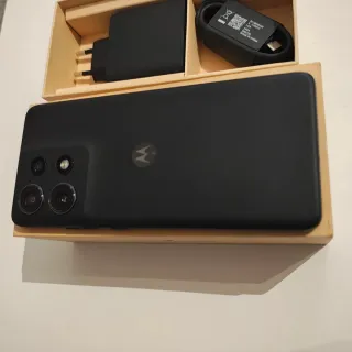 Teléfono Motorola Edge 50 Pro 512GB / 24 GB RAM