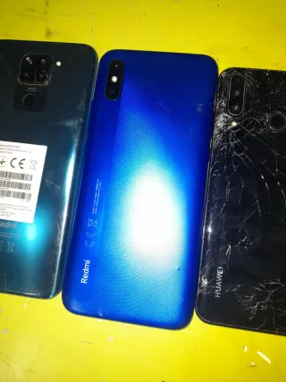 Lote 3 cellulari rotti Huawei Xiaomi