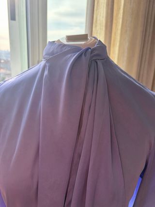 Blusa malva Massimo Dutti con bufanda