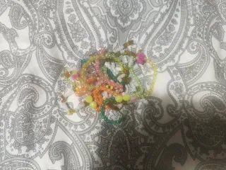 Pulseras de cuentas de colores