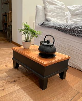 Tavolino in legno fatto a mano