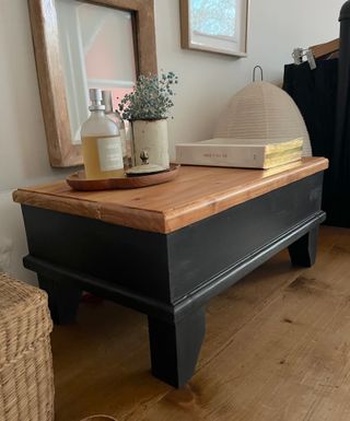 Tavolino in legno fatto a mano