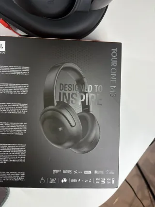 Auriculares JBL Tour One M3 Negros