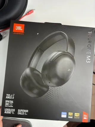 Auriculares JBL Tour One M3 Negros