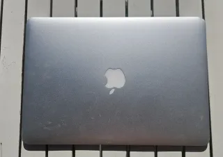 MacBook Air 16.2 Argento 256 GB SSD