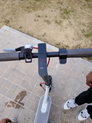 Patinete Eléctrico Blanco