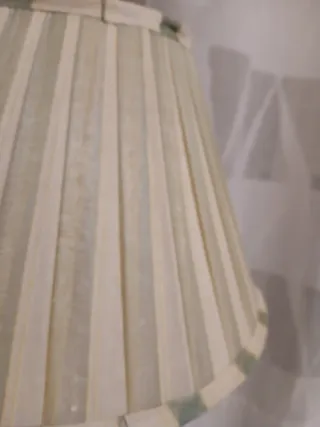 Tulipa de tela verde y crema