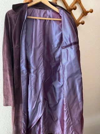 Abrigo de ante morado