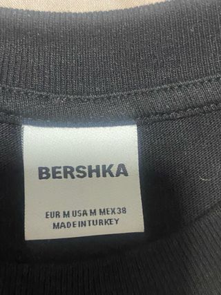 Camiseta Negra Bershka Estampado Dark Halo