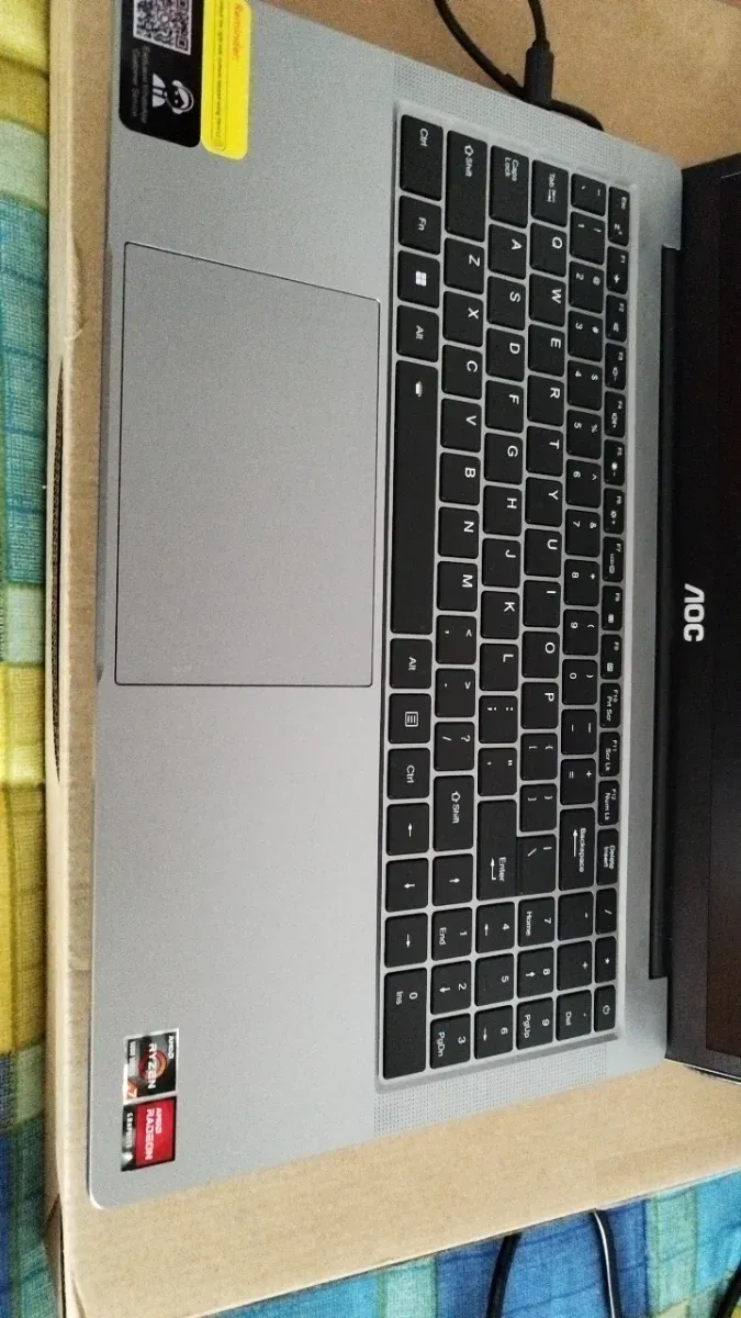 Portátil AOC Ryzen 7, 32GB RAM 1TB m2 NVME afbeelding 2