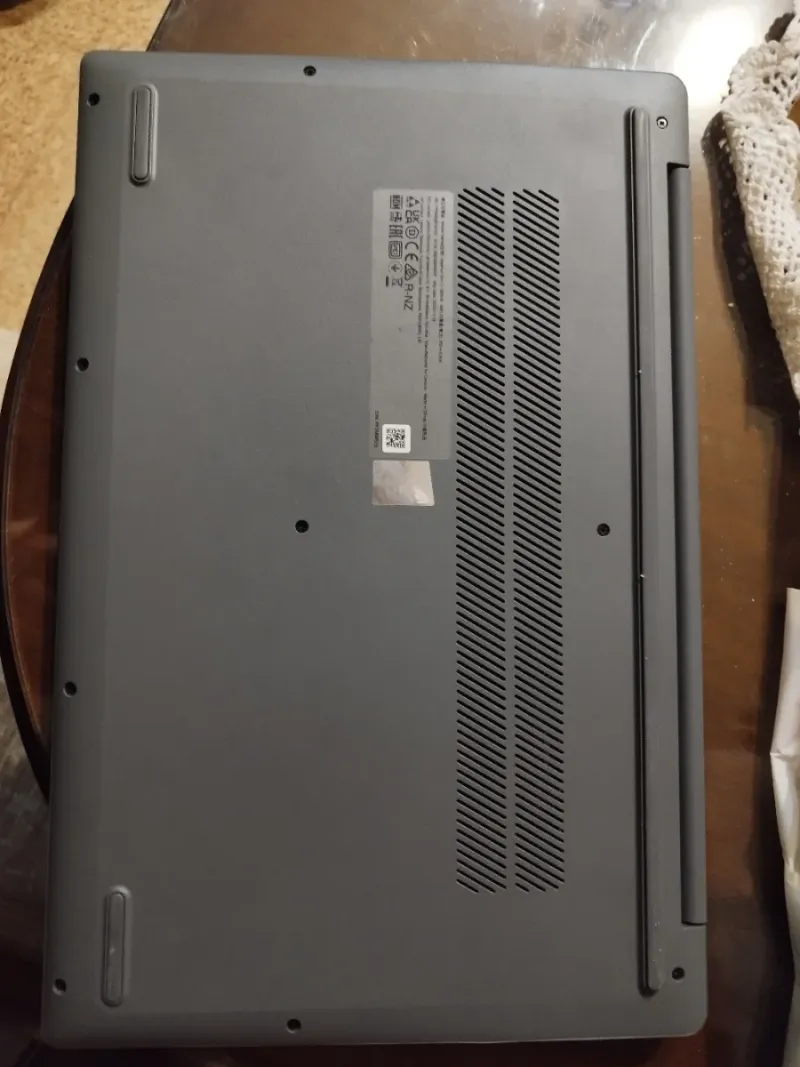 Portátil AOC Ryzen 7, 32GB RAM 1TB m2 NVME afbeelding 6