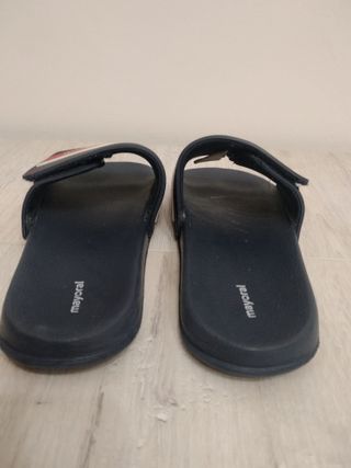 Chanclas Mayoral Talla 35 Azul y Rojo