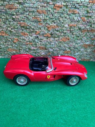 Ferrari 250 Testa Rossa 1957 – Bburago – 1:18