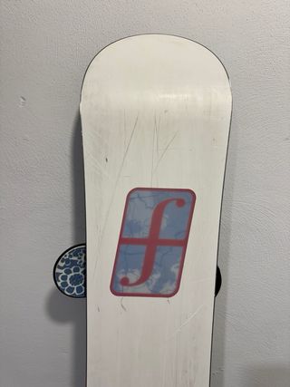 Tabla Snowboard Forum 149cm con Fijaciones Burton