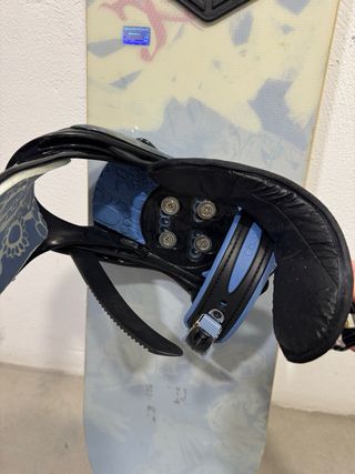 Tabla Snowboard Forum 149cm con Fijaciones Burton