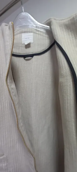 Abrigo lana SKFK beige/plata