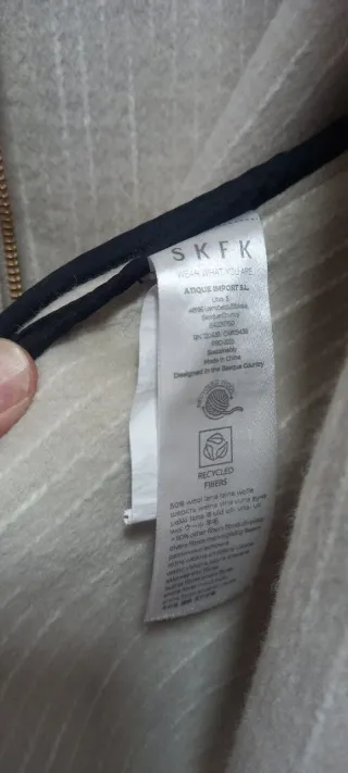 Abrigo lana SKFK beige/plata