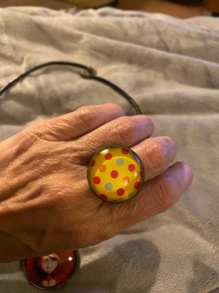 Collar con colgante y 3 anillos