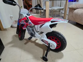 Moto de cross para niños roja y blanca