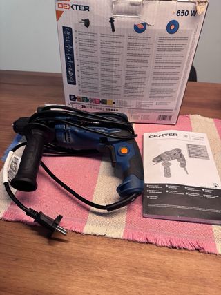 Taladro percutor Dexter 650W