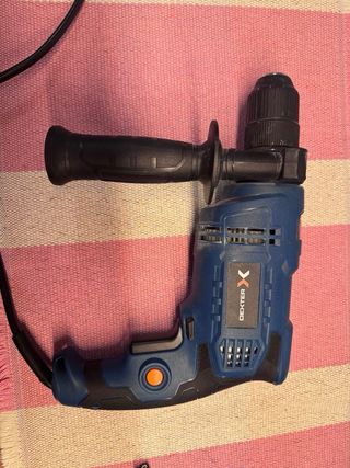 Taladro percutor Dexter 650W