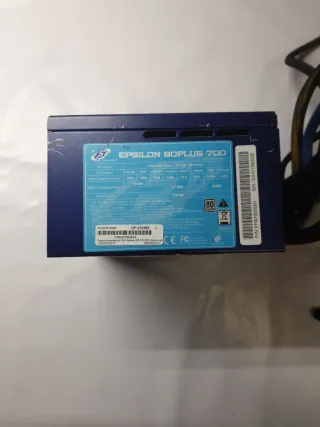 Fuente Alimentación FSP Epsilon 700W 80 Plus