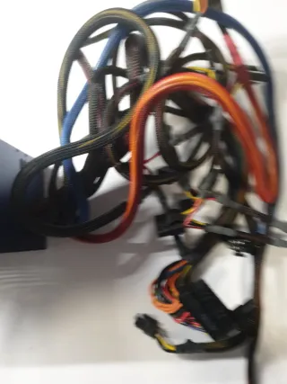 Fuente Alimentación FSP Epsilon 700W 80 Plus