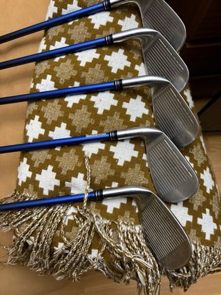 Set 5 palos golf XXIO senior 7-A MP1100