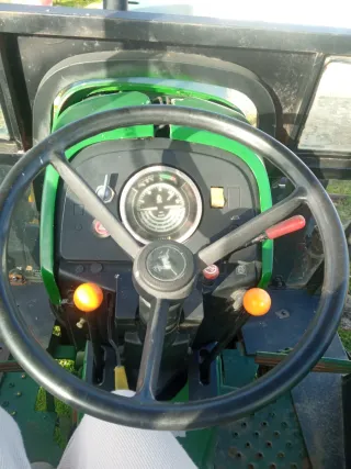 Tractor John Deere 2805S