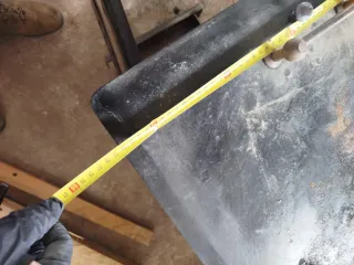 Estufa de leña metálica negra