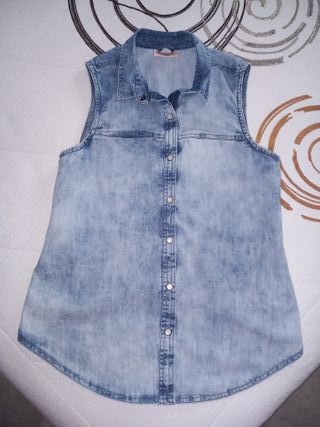 Camisa vaquera sin mangas