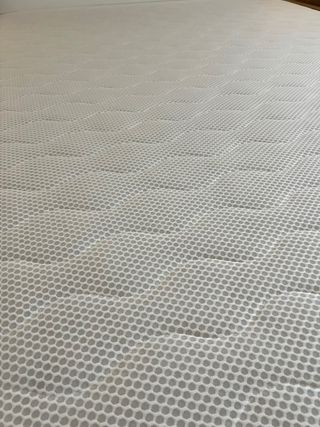 Dormitorio Kibuc: Cama y Mesitas